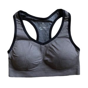 NWOT Women’s Gray Sports Bras Sz M